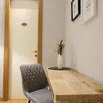 Residenza Tazzoli By Pentagono Residenze شقة *