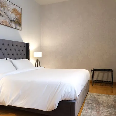 Residenza Tazzoli By Pentagono Residenze * Verona